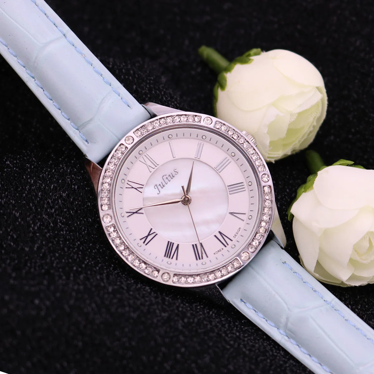 Mother-of-pearl Julius Lady Women's Watch Japan Quartz Fashion Hours Bracelet Real Leather Girl's Gift Box
Mother-of-pearl Julius Lady Women's Watch Japan Quartz Fashion Hours Bracelet Real Leather Girl's Gift Box