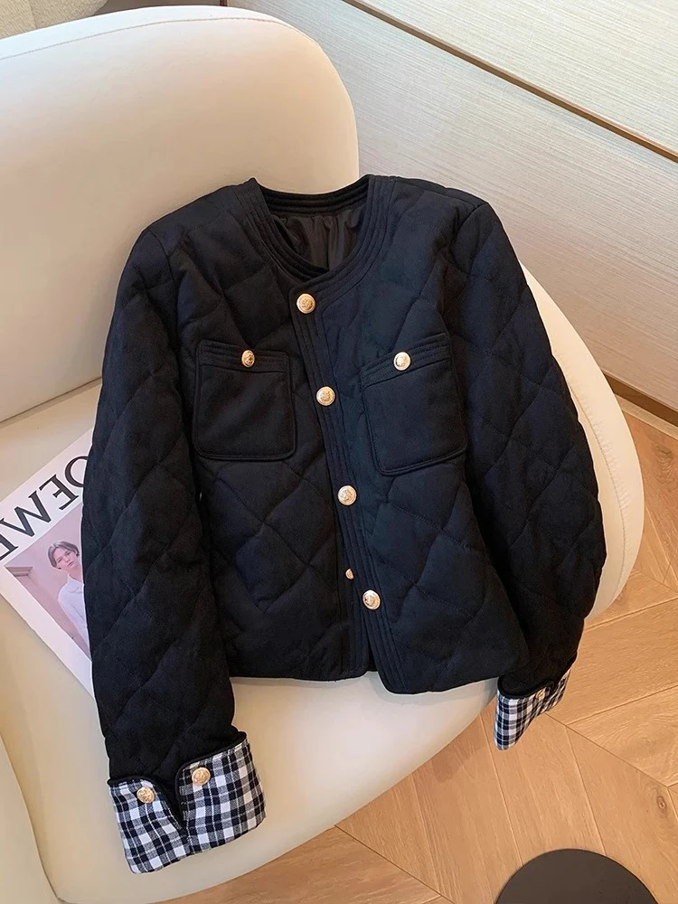 Black Patchwork Cuff Cotton-Padded Jacket Retro Round Neck Casual Short Quilted Coat Winter Single Breasted Lightweight Clothes
Black Patchwork Cuff Cotton-Padded Jacket Retro Round Neck Casual Short Quilted Coat Winter Single Breasted Lightweight Clothes