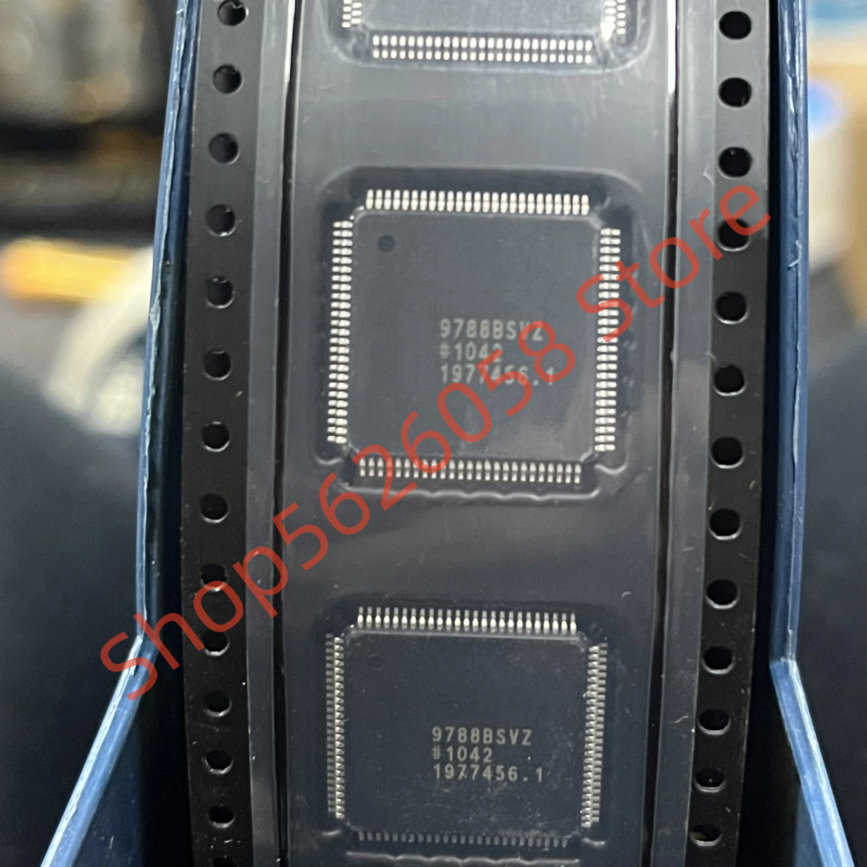 AD9788BSVZRL 9788BSVZ 1 шт./лот ЦАП 2-канальный интерполяционный фильтр 16-битный 100-контактный TQFP оригинальный и аутентичный, бесплатная доставка
AD9788BSVZRL 9788BSVZ 1 шт./лот ЦАП 2-канальный интерполяционный фильтр 16-битный 100-контактный TQFP оригинальный и аутентичный, бесплатная доставка