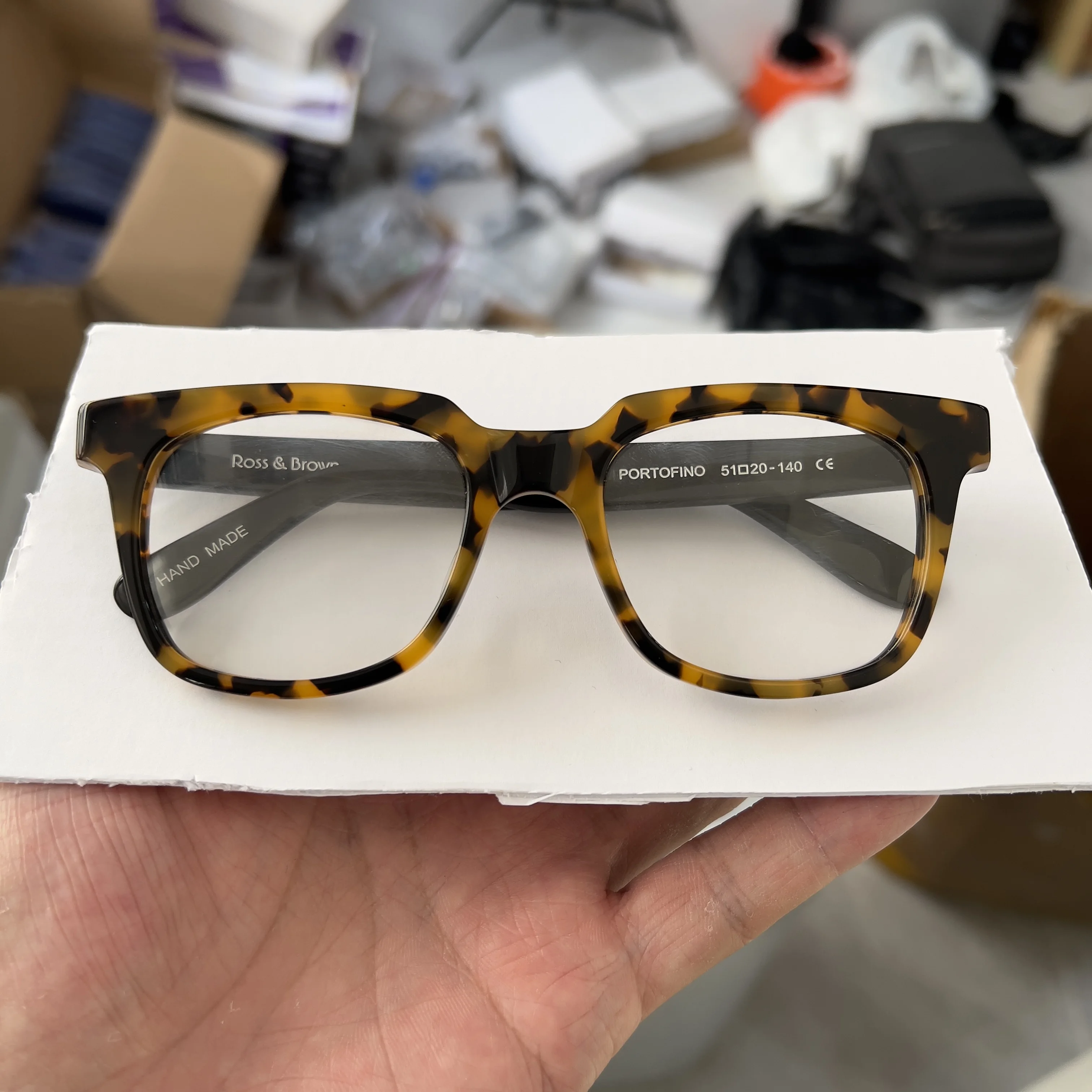 Fashion Handmade Acetate Frame with Designer Brand Havana Color Front and Black Leg for Color-Changing Prescription Lenses
Fashion Handmade Acetate Frame with Designer Brand Havana Color Front and Black Leg for Color-Changing Prescription Lenses