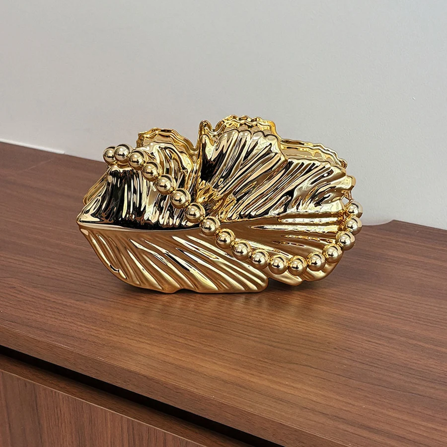 Acrylic shell clutch bag three-dimensional leaf French retro style acrylic evening bag with beaded handle banquet handbags Bolsa
Acrylic shell clutch bag three-dimensional leaf French retro style acrylic evening bag with beaded handle banquet handbags Bolsa