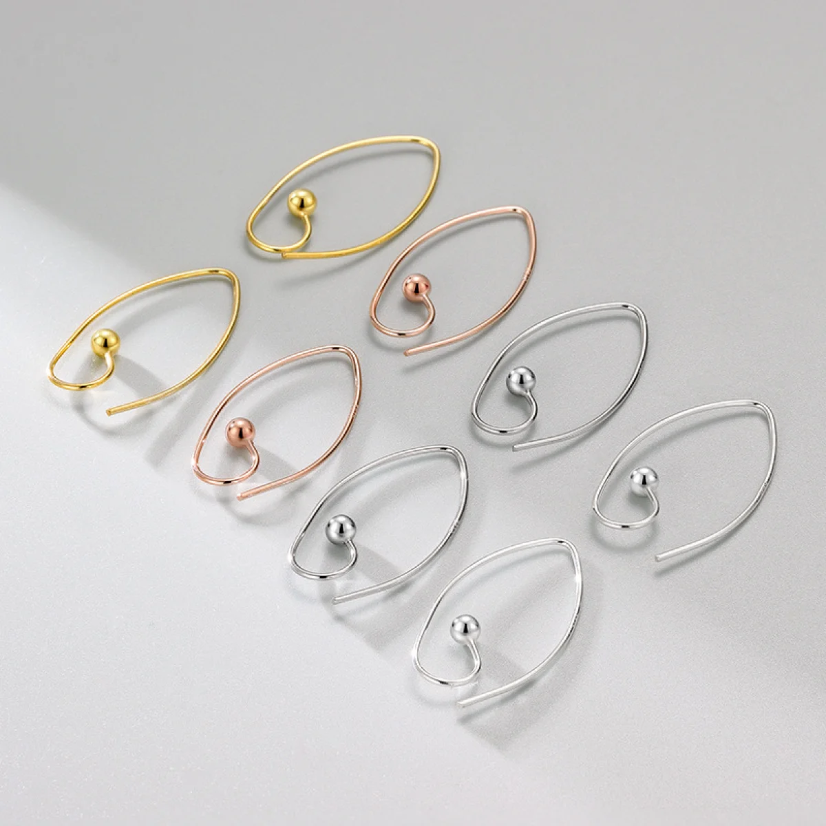925 Sterling Silver Hollow Bead Loop Ear Hook DIY Jewelry Ear Accessories Handmade Simple Women's Earrings
925 Sterling Silver Hollow Bead Loop Ear Hook DIY Jewelry Ear Accessories Handmade Simple Women's Earrings