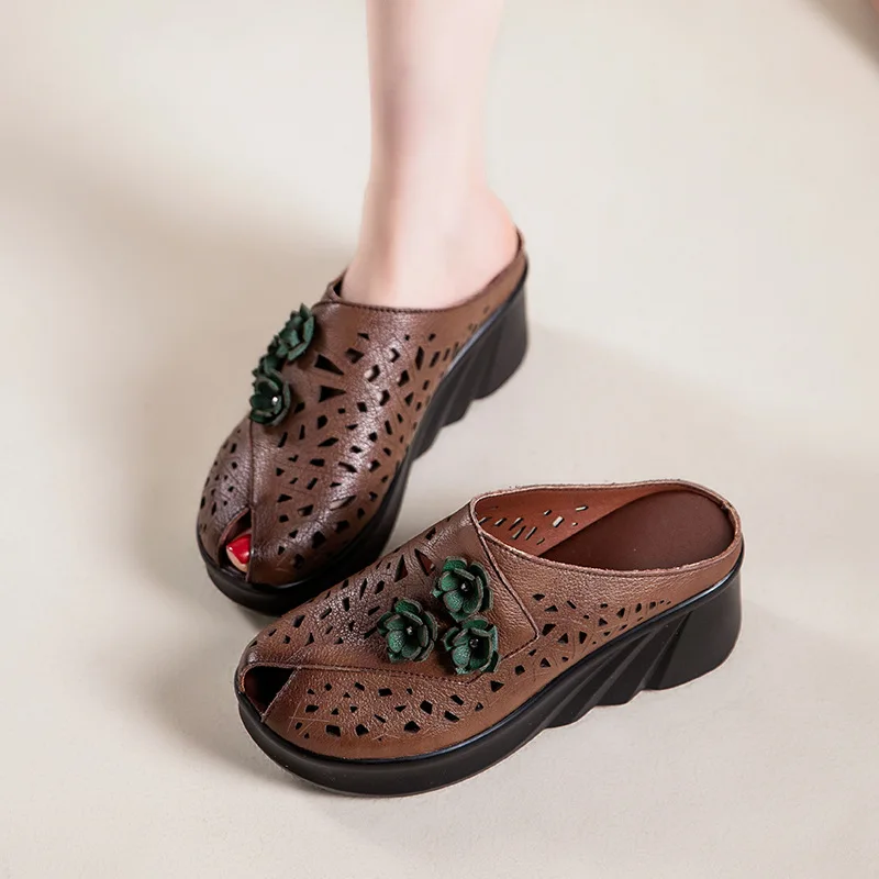 Flower hollow woman shoes mother slippers summer peep head wedge sandals leather lady slipper platform shoes woman
Flower hollow woman shoes mother slippers summer peep head wedge sandals leather lady slipper platform shoes woman