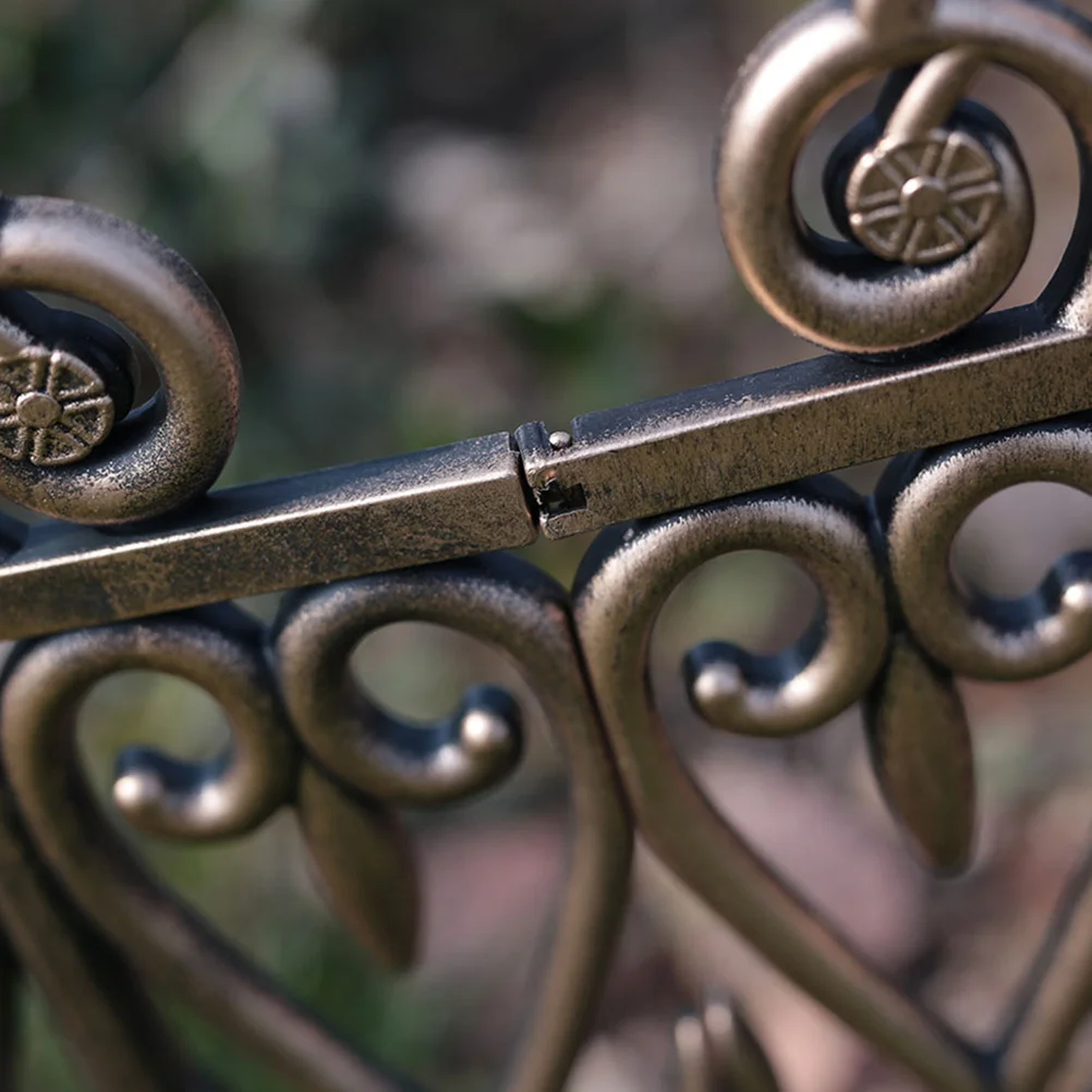 3Pcs Vintage Style Plastic Garden Fence Decorative Outdoor Flowerbed Edging Lawn Border Fence Garden Ornament Plant Borders
3Pcs Vintage Style Plastic Garden Fence Decorative Outdoor Flowerbed Edging Lawn Border Fence Garden Ornament Plant Borders