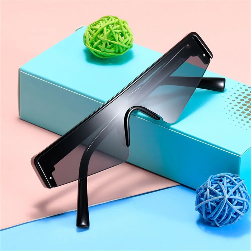 Modeling for Boys and Girls Temperament Children Sunglasses Kids Sun Glasses Sunglasses UV Protection
Modeling for Boys and Girls Temperament Children Sunglasses Kids Sun Glasses Sunglasses UV Protection