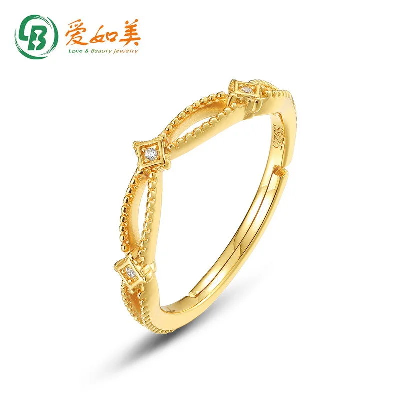 New Fashionable V-shaped Hollow Ring 18K Gold PT950 Platinum Silver Plated 7-Layer Gold Ring with Diamond Set Tail Ring
New Fashionable V-shaped Hollow Ring 18K Gold PT950 Platinum Silver Plated 7-Layer Gold Ring with Diamond Set Tail Ring