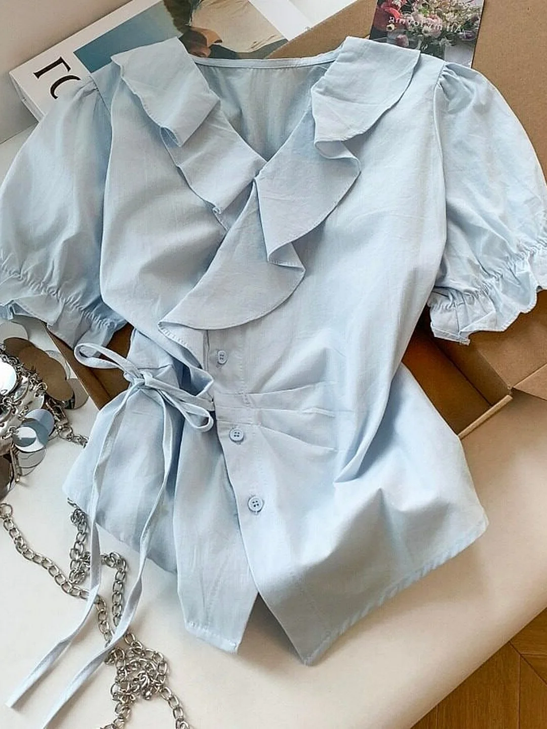 French Style Women's Shirt Short Sleeve V-neck Pleated Slim Fit Summer New Gentle Waist-cinching Slimming Top
French Style Women's Shirt Short Sleeve V-neck Pleated Slim Fit Summer New Gentle Waist-cinching Slimming Top