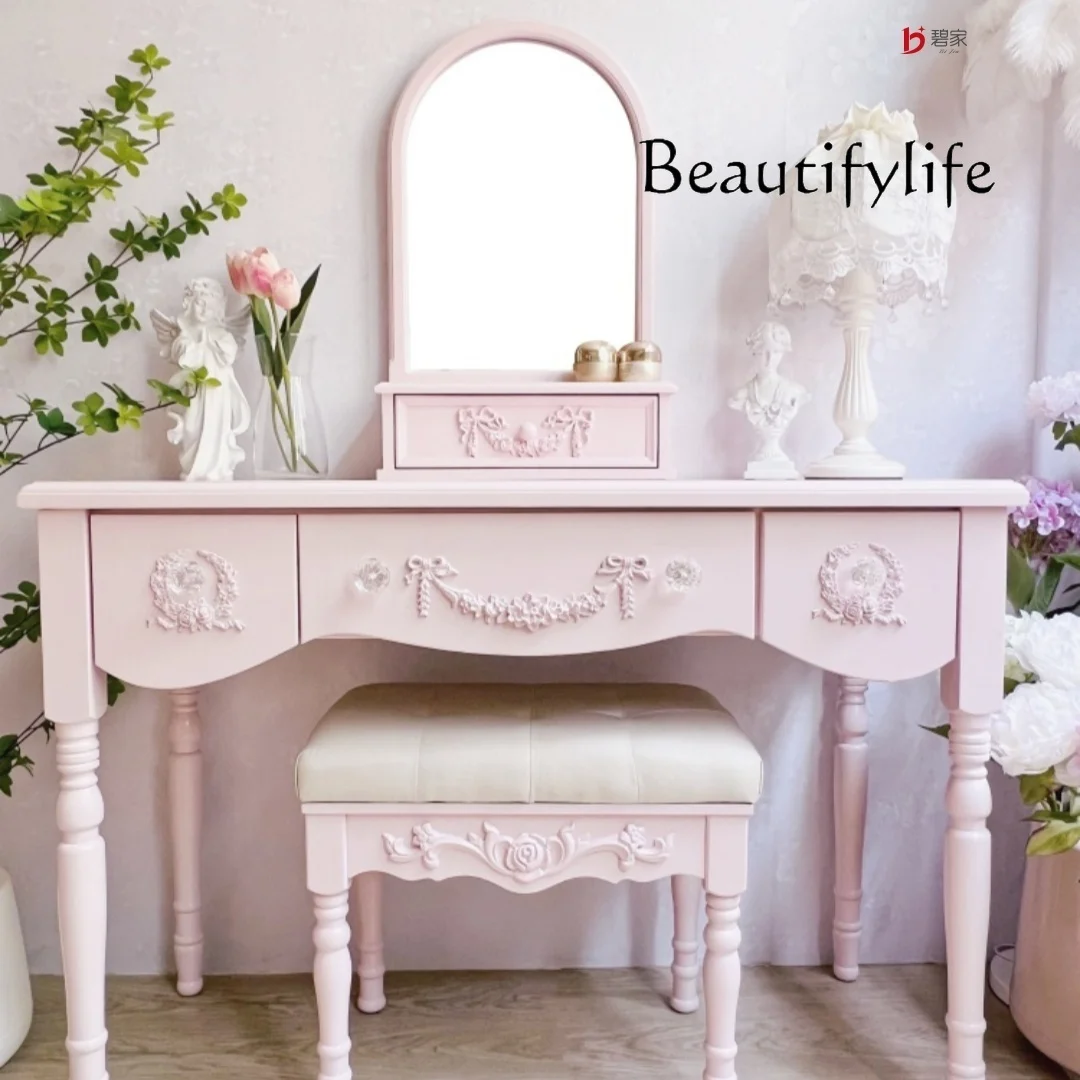 French retro carved solid wood dressing table dressing table bedroom small apartment dressing table desk
French retro carved solid wood dressing table dressing table bedroom small apartment dressing table desk