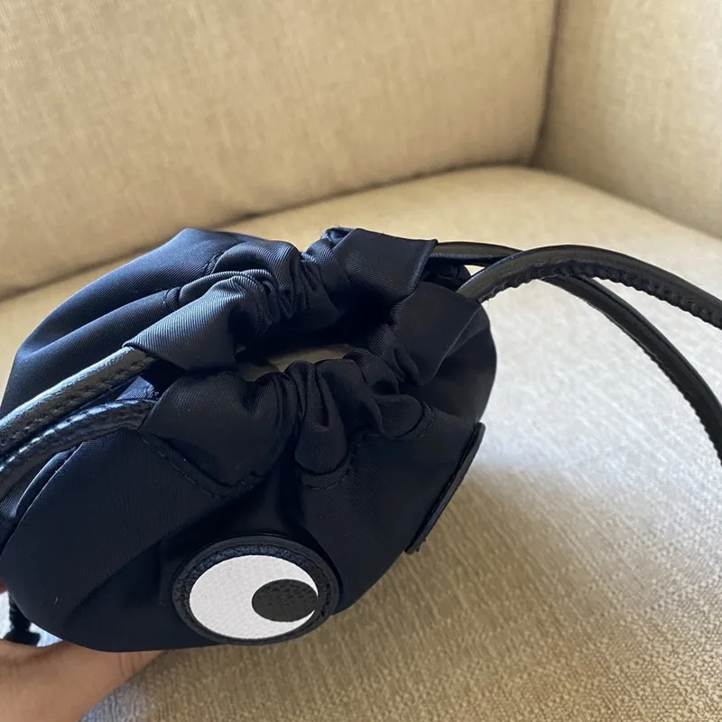 Новая корейская сумка INS Barbapapa 2026: легкая, водонепроницаемая, для подгузников, с завязками, для прогулок
Новая корейская сумка INS Barbapapa 2026: легкая, водонепроницаемая, для подгузников, с завязками, для прогулок