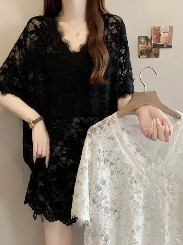 plus Size Summer Lace Top ort Sve Overlap Wear T-irt Korean Sle Loose Fit V-Ne Mid-Length Faionable for Heavy Girls
plus Size Summer Lace Top ort Sve Overlap Wear T-irt Korean Sle Loose Fit V-Ne Mid-Length Faionable for Heavy Girls
