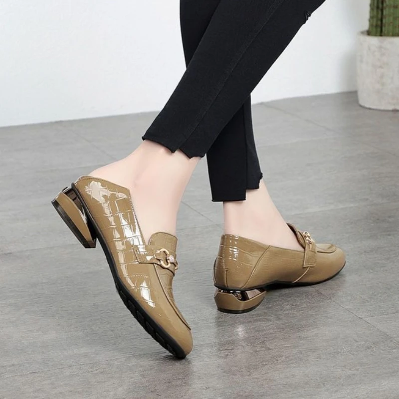 Women's Casual Loafers 2026 New British Design Chunky Heel Round Toe Soft Sole and Upper Flat Shoes
Women's Casual Loafers 2026 New British Design Chunky Heel Round Toe Soft Sole and Upper Flat Shoes