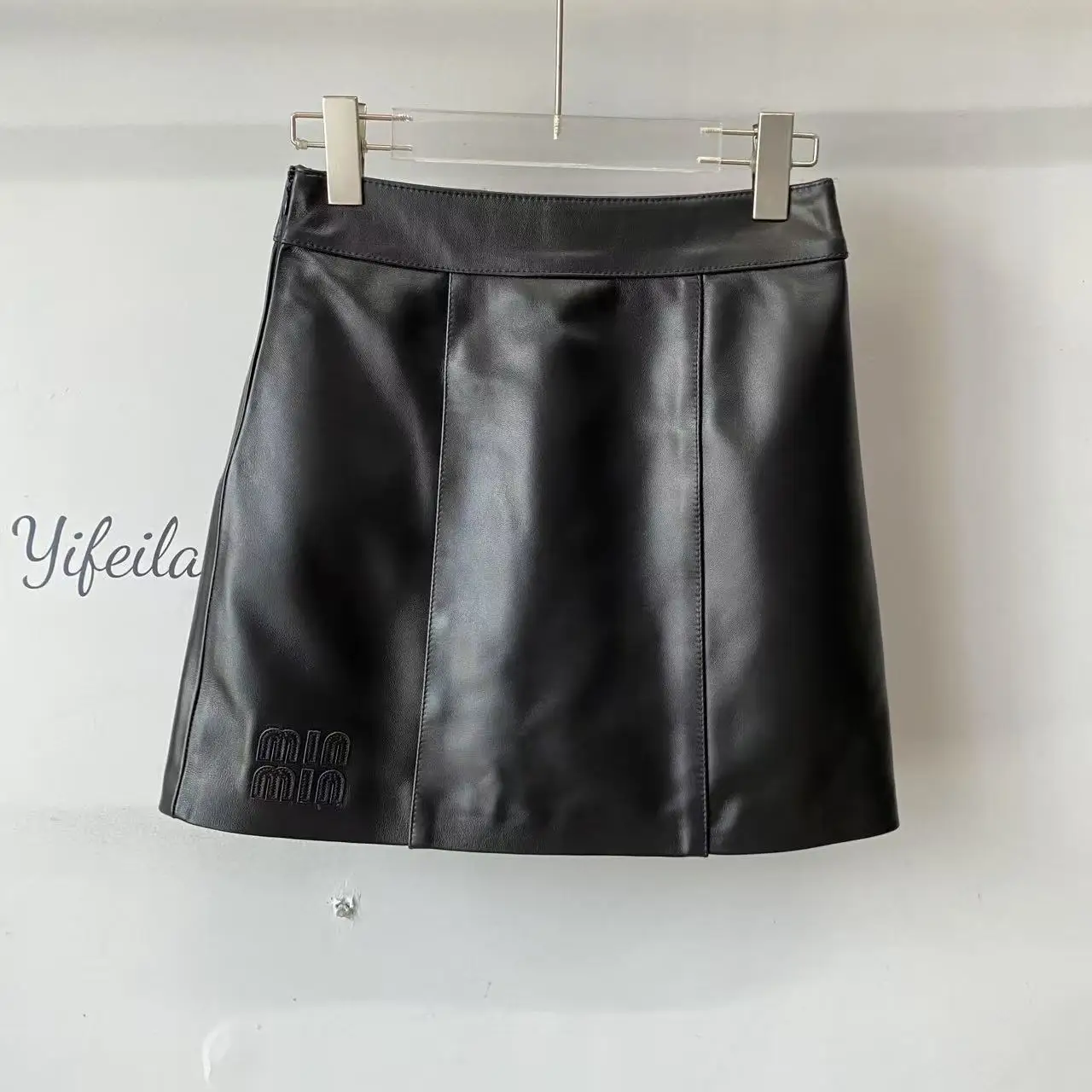 Модная кожаная юбка Женские юбки трапециевидной формы f-длины Sli Универсальные деловые юбки с высокой талией для поездок на работу
Модная кожаная юбка Женские юбки трапециевидной формы f-длины Sli Универсальные деловые юбки с высокой талией для поездок на работу