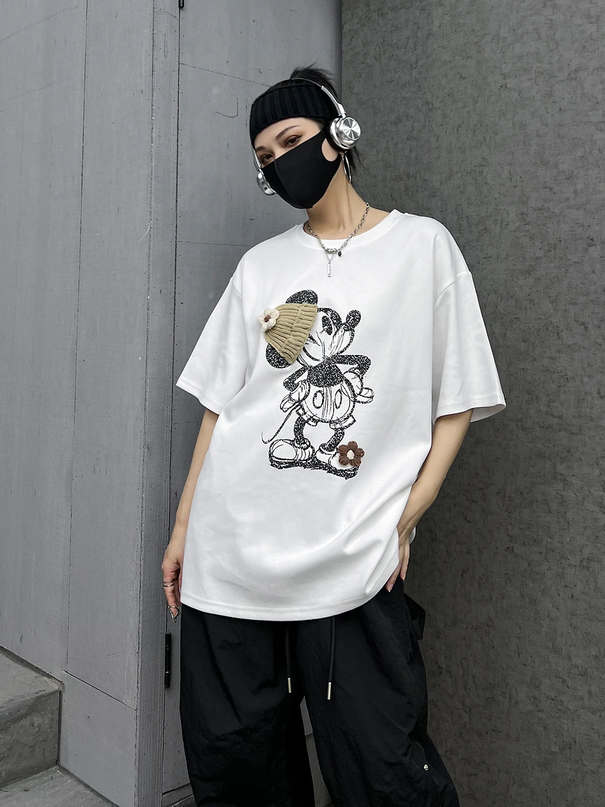 M-Home Trendy Streetwear Summer T-irt 2026 New Loose ort Sve round Ne Casual White Top for Women Cotton Polyester Blend
M-Home Trendy Streetwear Summer T-irt 2026 New Loose ort Sve round Ne Casual White Top for Women Cotton Polyester Blend