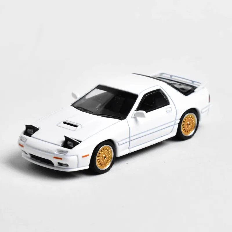 В наличии 1:64 Mazda RX7 FC3S выставочная ограниченная серия модель автомобиля из сплава, игрушка для мальчиков, детский подарок, коллекционное украшение для взрослых.
В наличии 1:64 Mazda RX7 FC3S выставочная ограниченная серия модель автомобиля из сплава, игрушка для мальчиков, детский подарок, коллекционное украшение для взрослых.
