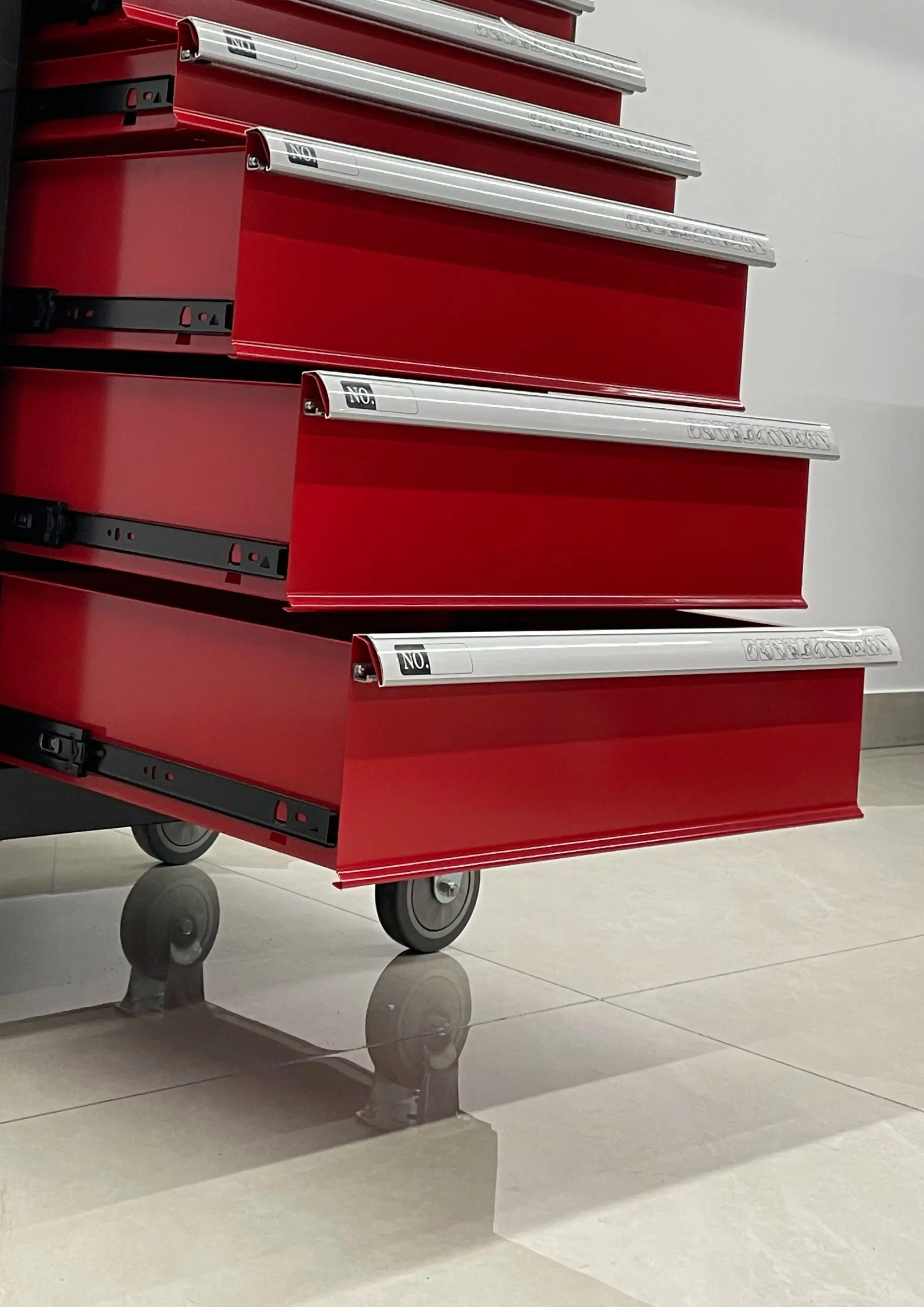 Professional 6-Drawer Universal Wheel Tool Cabinet Multi-Purpose & Customizable For Garage & Hand Car Usage