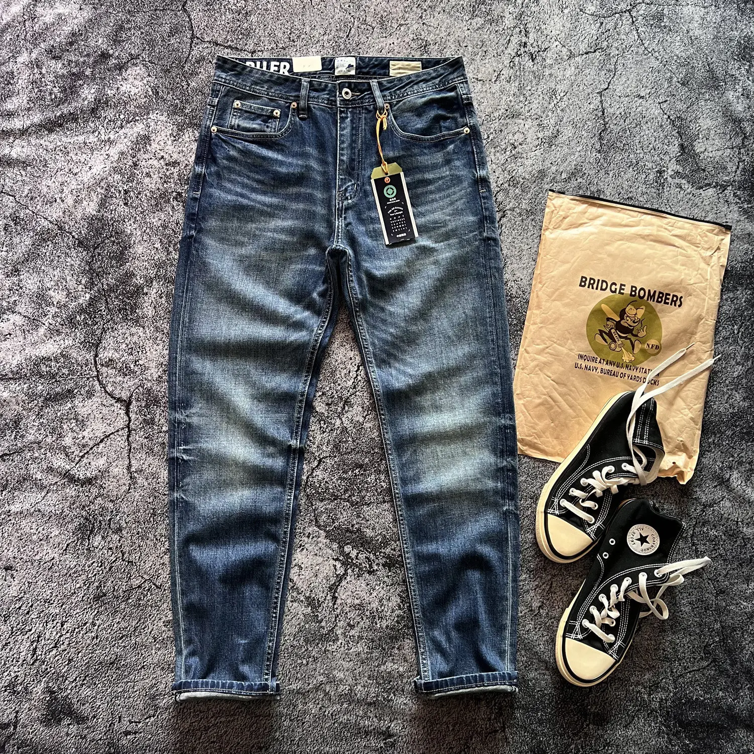 American Retro Casual Embroidered Spring Summer Lightweight Jeans for Men Whisker Washed Stretch Slim Fit Straight Denim Pants
American Retro Casual Embroidered Spring Summer Lightweight Jeans for Men Whisker Washed Stretch Slim Fit Straight Denim Pants