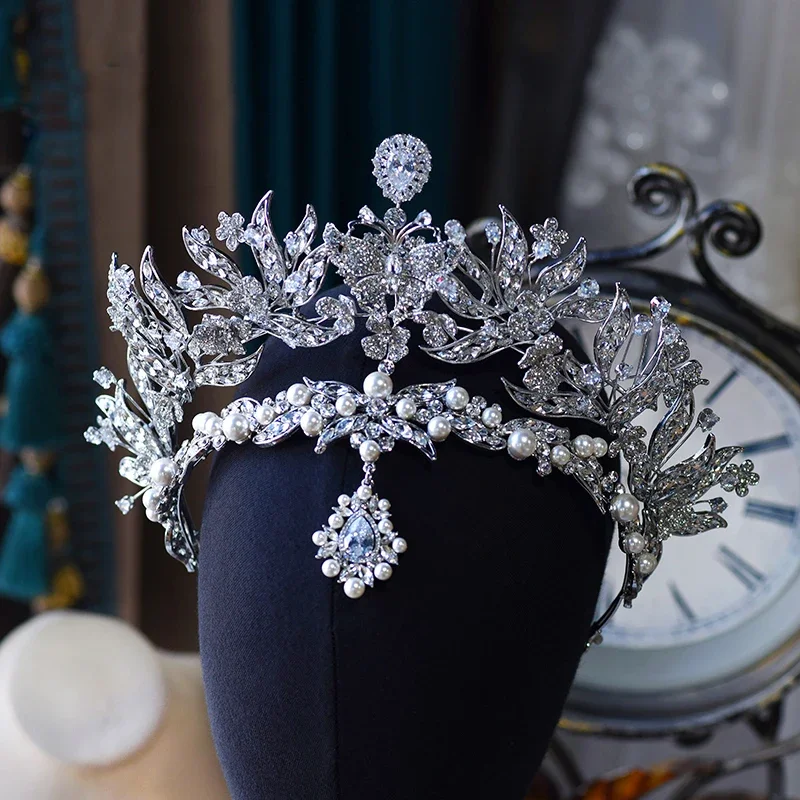 Oversize Zircon &Pearls Wedding Tiaras Headpices Sparkling Bridal Headbands Brides Hair Accessories Evening Head Wear
Oversize Zircon &Pearls Wedding Tiaras Headpices Sparkling Bridal Headbands Brides Hair Accessories Evening Head Wear