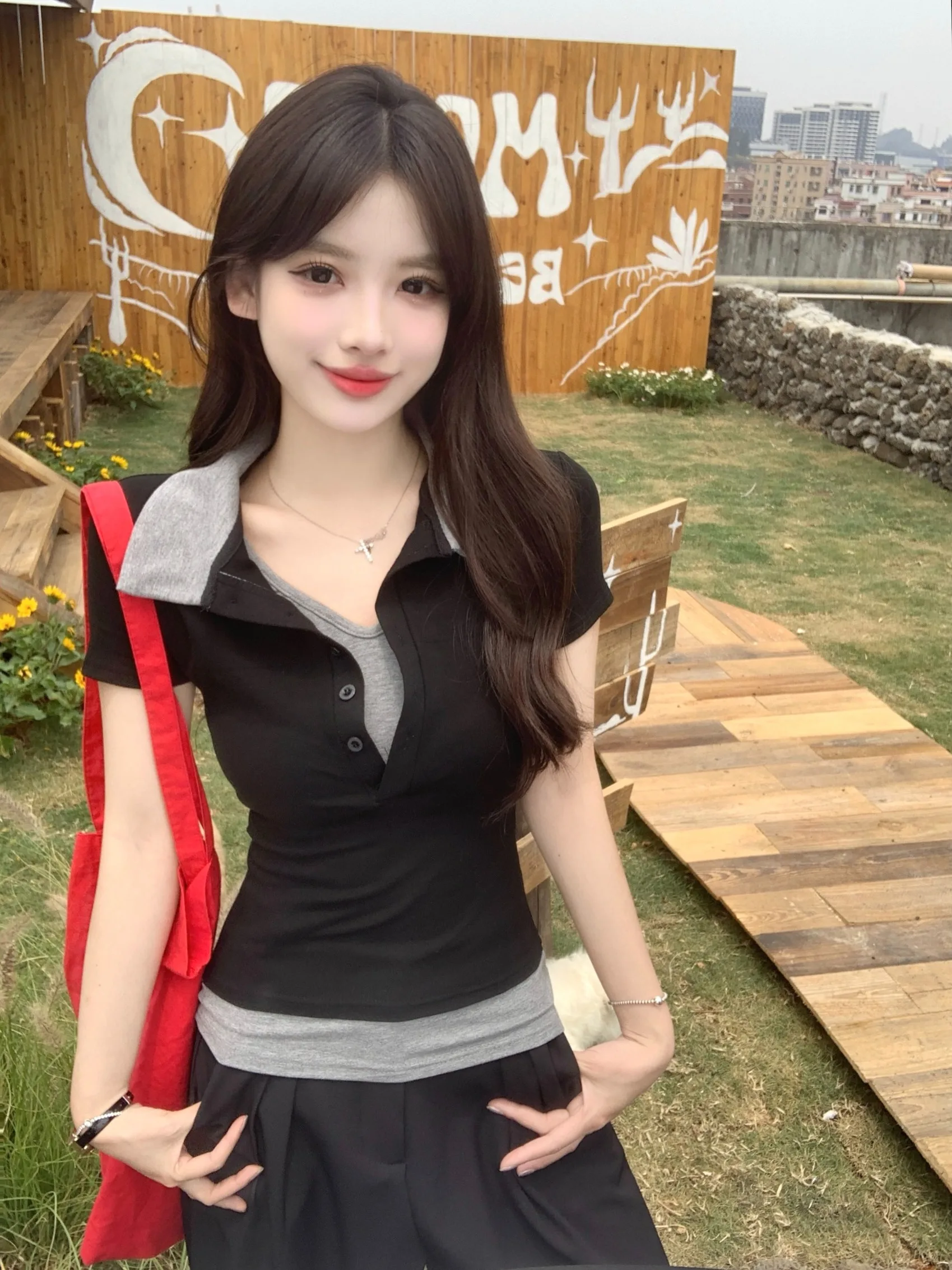 plus Size Slim Fit Short Sleeve T-Shirt Turn-down Collar Color Block Top Women's Korean Style Commute Fashion Summer New Arrival
plus Size Slim Fit Short Sleeve T-Shirt Turn-down Collar Color Block Top Women's Korean Style Commute Fashion Summer New Arrival