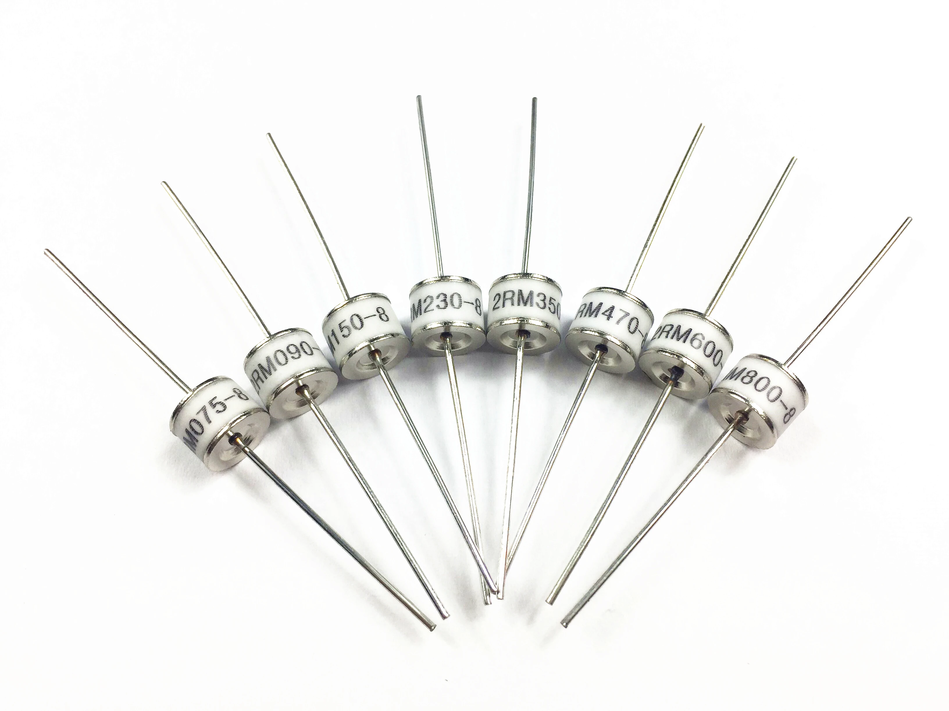 100PCS/LOT ceramic gas discharge tube 8X6MM 8*6mm SX81/2R-75/90/150/230/470V 1000V 2000V 2500V 3000V 3600V 10KA Surge protective
100PCS/LOT ceramic gas discharge tube 8X6MM 8*6mm SX81/2R-75/90/150/230/470V 1000V 2000V 2500V 3000V 3600V 10KA Surge protective