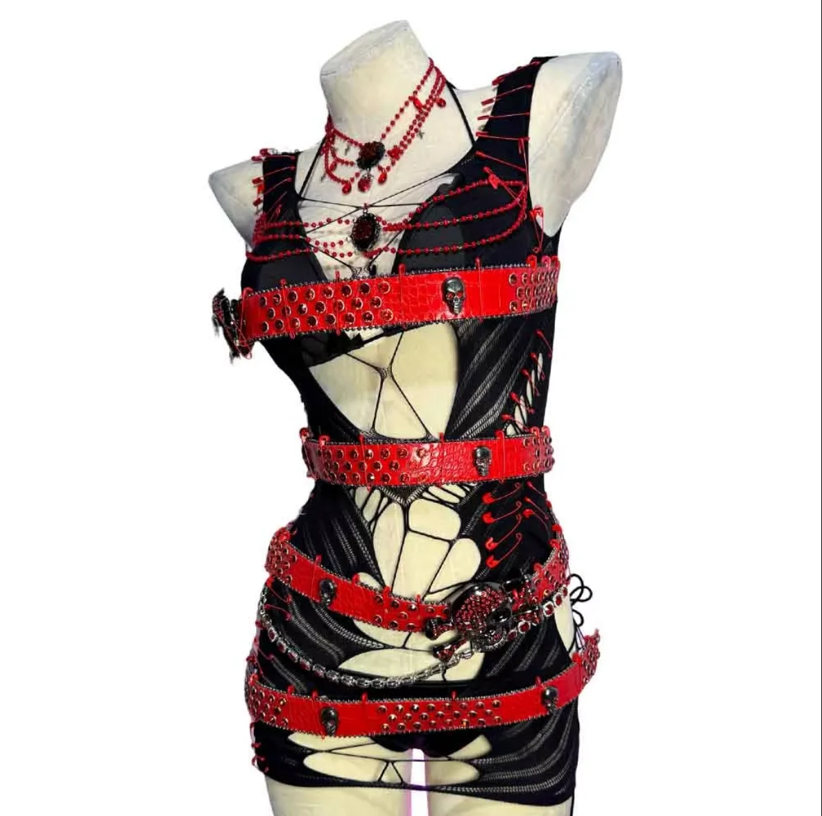 Топы Y2K: Эко-готическое платье в стиле готика, харадзюку, эмо, кибер-кавай, клубная одежда, гранж, панк-рок 90-х, 2025, для подростков, E-Girls, ручная работа, с черепами
Топы Y2K: Эко-готическое платье в стиле готика, харадзюку, эмо, кибер-кавай, клубная одежда, гранж, панк-рок 90-х, 2025, для подростков, E-Girls, ручная работа, с черепами