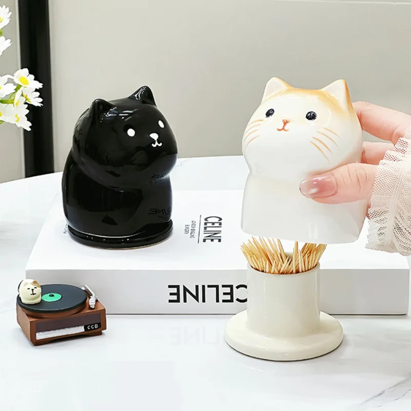 Корейский мультяшный кот, керамическое ведро для зубочисток, Lucky Cat, ватный тампон, ящик для хранения зубной нити, журнальный столик, декоративные украшения
Корейский мультяшный кот, керамическое ведро для зубочисток, Lucky Cat, ватный тампон, ящик для хранения зубной нити, журнальный столик, декоративные украшения