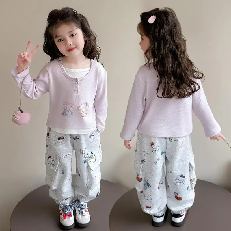 Sanrio Y2K комплект футболок и штанов для девочек Hello Kitty Kawaii аниме студенческие топы с длинными рукавами брюки-карго комплект из 2 предметов детская одежда
Sanrio Y2K комплект футболок и штанов для девочек Hello Kitty Kawaii аниме студенческие топы с длинными рукавами брюки-карго комплект из 2 предметов детская одежда