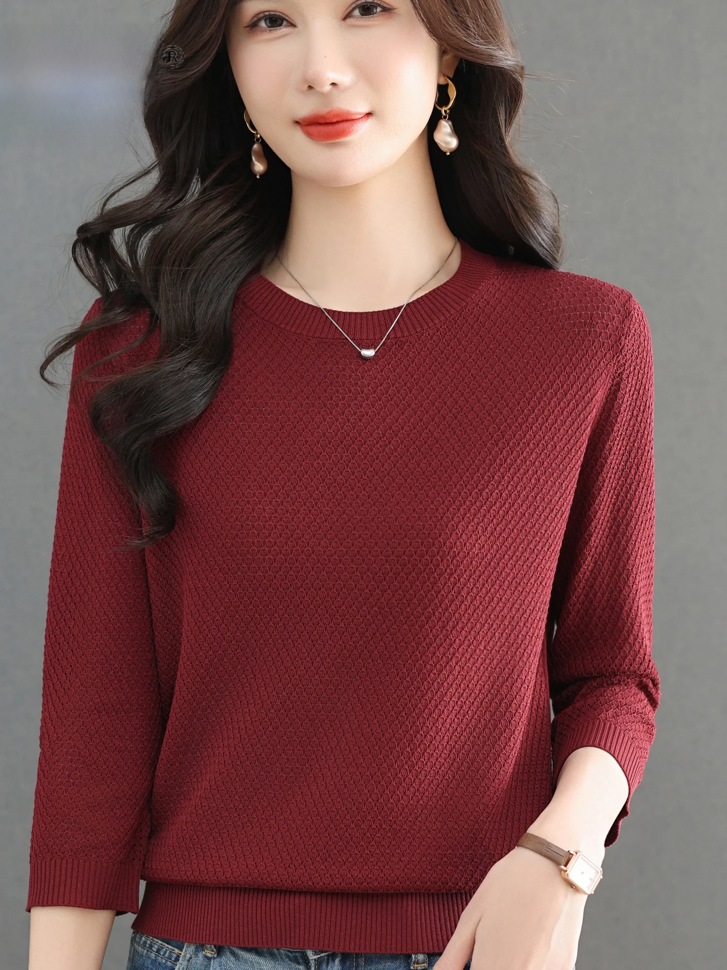 Loose Fit Knitted Tee Quarter Sve round Ne Thin T-irt for Middle Aged And ly Women Spring Summer Casual Faion
Loose Fit Knitted Tee Quarter Sve round Ne Thin T-irt for Middle Aged And ly Women Spring Summer Casual Faion
