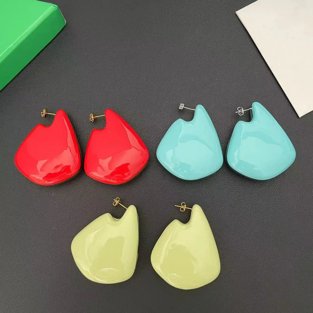Fashion Europe America Colored Drop Glaze Geometric Top Quality Earrings Women Designer Luxury Jewelry Trend
Fashion Europe America Colored Drop Glaze Geometric Top Quality Earrings Women Designer Luxury Jewelry Trend