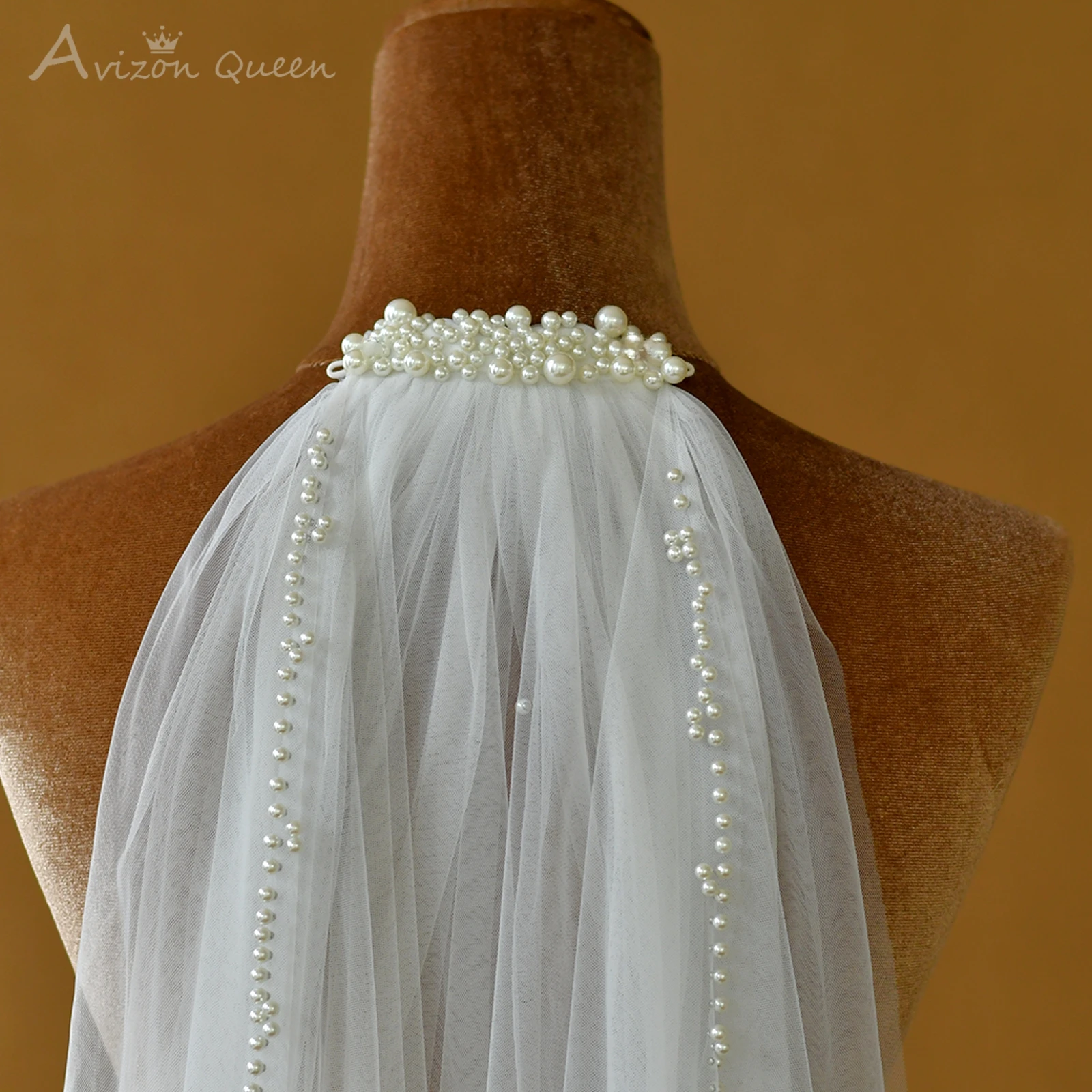 Elegant Bridal Pearl Beaded Edge Veil Waltz Length Pearl Wedding Party Accessories Women Soft Tulle With Comb M99
Elegant Bridal Pearl Beaded Edge Veil Waltz Length Pearl Wedding Party Accessories Women Soft Tulle With Comb M99