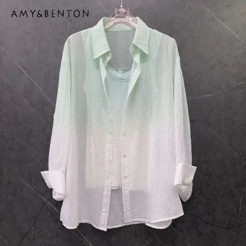 Summer New Heavy Industry Diamond Drills Gradual Change Thin Shirt Women's Loose Casual Versatile Age-reducing Sunscreen Blusas
Summer New Heavy Industry Diamond Drills Gradual Change Thin Shirt Women's Loose Casual Versatile Age-reducing Sunscreen Blusas