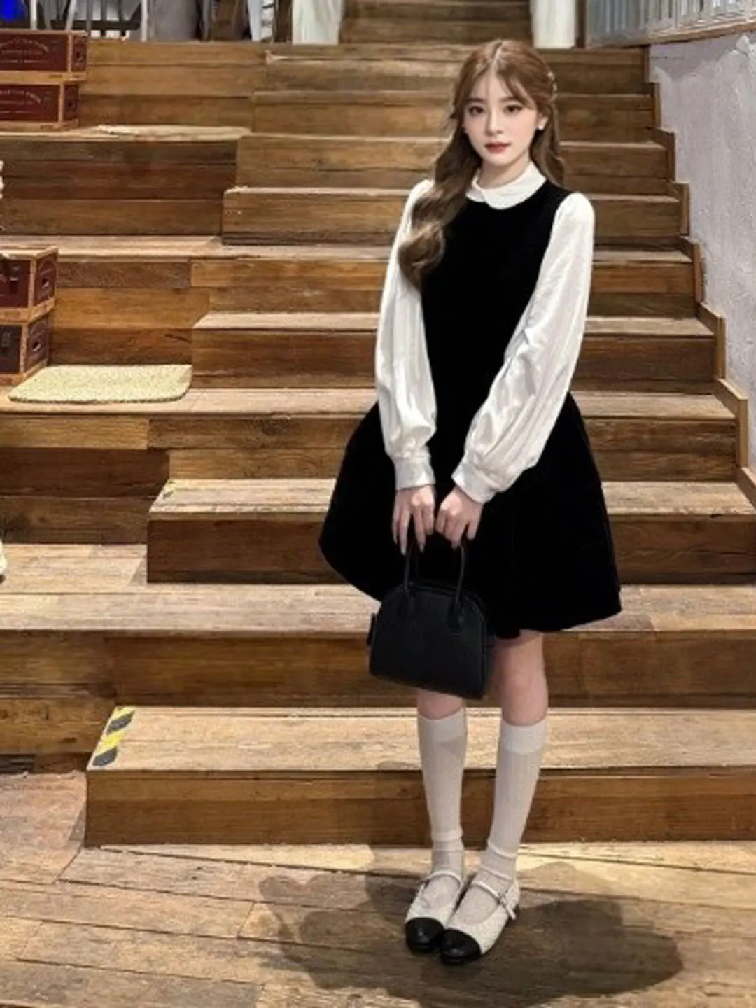 Hebden Style Shirt Vest Dress Two-Piece Set Waist-Cinching Fluffy Short Skirt Spring 2026 Fashion Women's Comfortable Warmth
Hebden Style Shirt Vest Dress Two-Piece Set Waist-Cinching Fluffy Short Skirt Spring 2026 Fashion Women's Comfortable Warmth