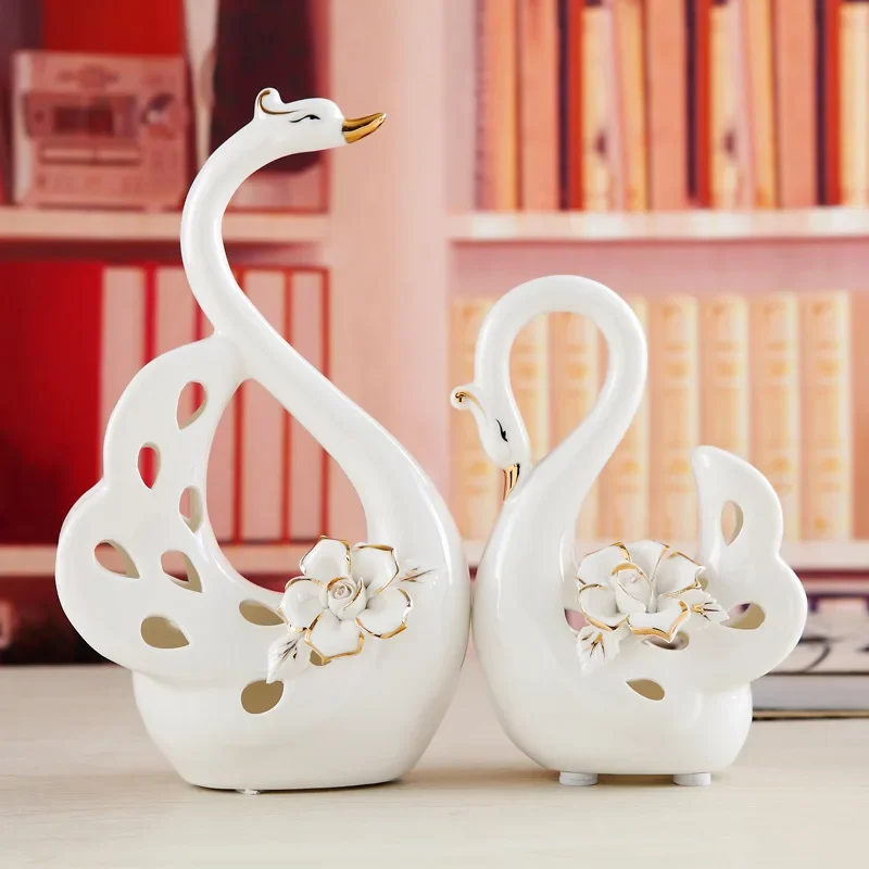 A Pair White Swan Lovers Home Decor Ceramic Crafts Porcelain Animal Figurines Wedding Decoration Lovers Gift
A Pair White Swan Lovers Home Decor Ceramic Crafts Porcelain Animal Figurines Wedding Decoration Lovers Gift