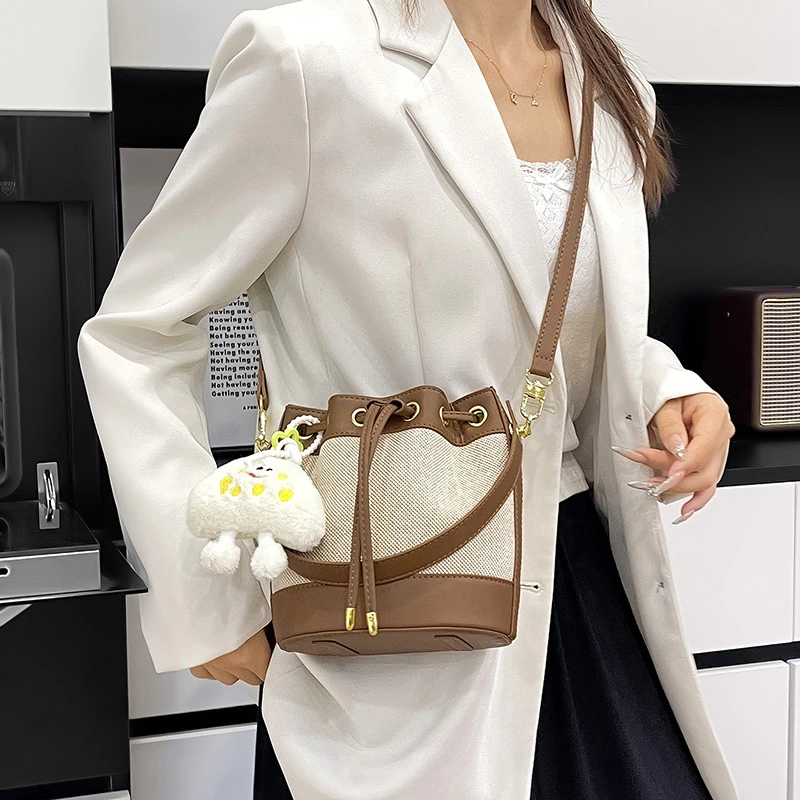 Luxury Ladies Shoulder Bag Designer Leather Crossbody Handbag Women Tote Purse Fashionable Brand
Luxury Ladies Shoulder Bag Designer Leather Crossbody Handbag Women Tote Purse Fashionable Brand