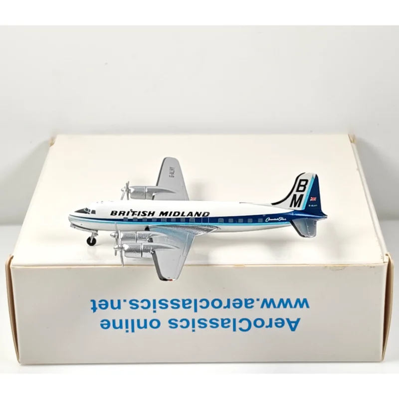 AeroClassics масштаб 1/400 британские Airways CL-4 CL4 G-ALHY литая под давлением модель самолета из сплава Коллекционный декоративный предмет
AeroClassics масштаб 1/400 британские Airways CL-4 CL4 G-ALHY литая под давлением модель самолета из сплава Коллекционный декоративный предмет