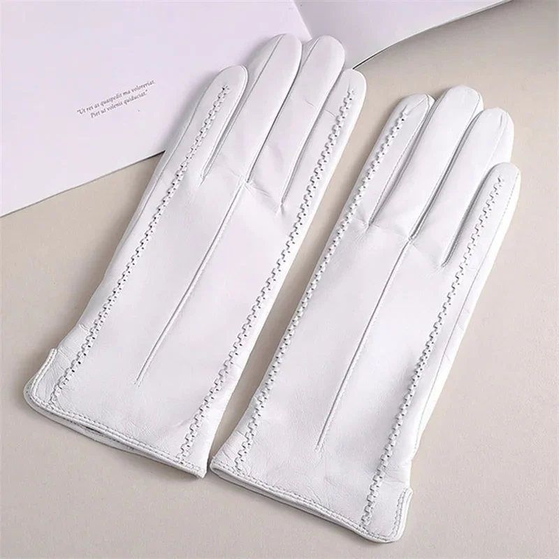 Real Leather Gloves Female High Quality Ladies Elegant Sheepskin Autumn Winter Thermal Wool Lined Women Driving Gloves
Real Leather Gloves Female High Quality Ladies Elegant Sheepskin Autumn Winter Thermal Wool Lined Women Driving Gloves