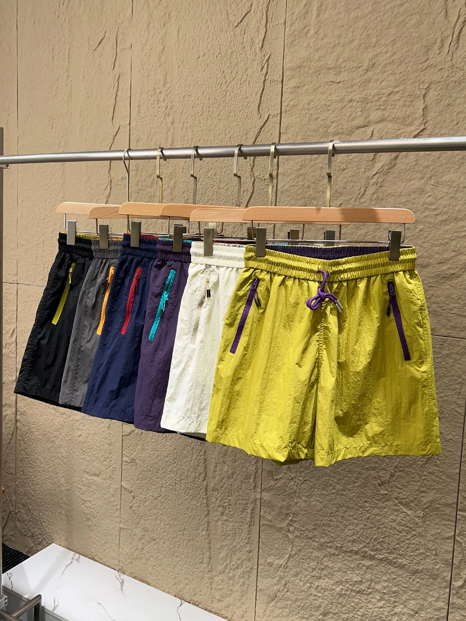 Outdoor Dopaamine Quick Dry Breathable Summer Unisex Drawstring Elastic Waist Sports Casual Shorts Trendy Shorts
Outdoor Dopaamine Quick Dry Breathable Summer Unisex Drawstring Elastic Waist Sports Casual Shorts Trendy Shorts