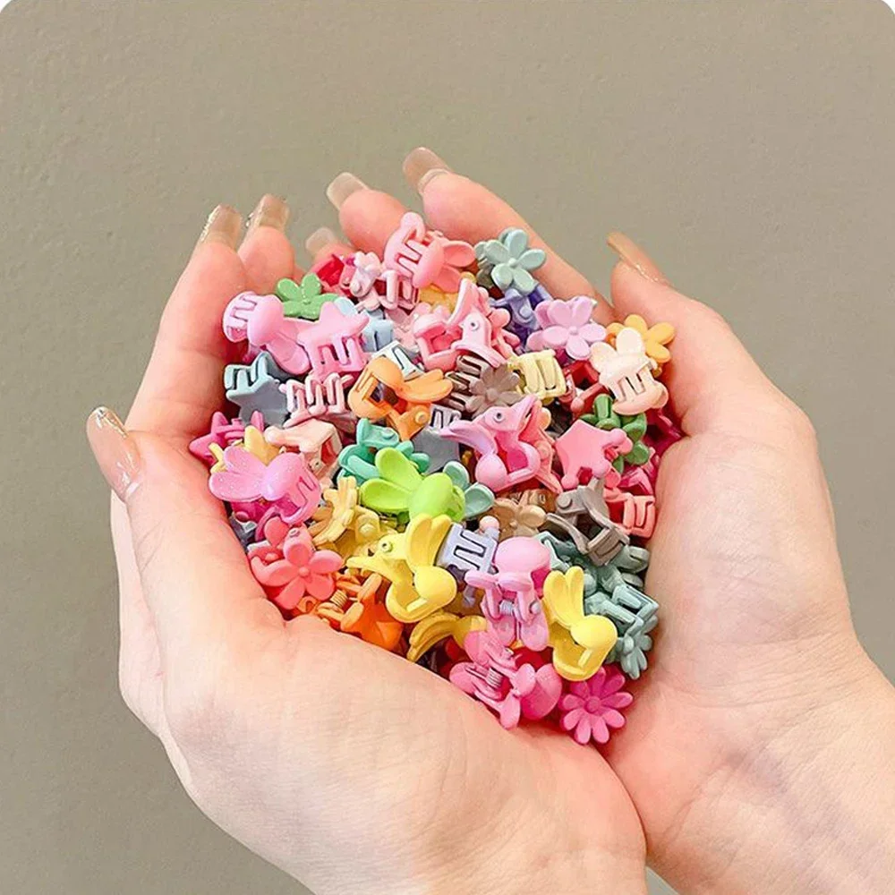 Заколки для волос для девочек 10-50 шт., милые мультяшные заколки-крабики, цветочные и звездные маленькие заколки-крабики, детские милые заколки-шпильки, модные аксессуары для волос
Заколки для волос для девочек 10-50 шт., милые мультяшные заколки-крабики, цветочные и звездные маленькие заколки-крабики, детские милые заколки-шпильки, модные аксессуары для волос