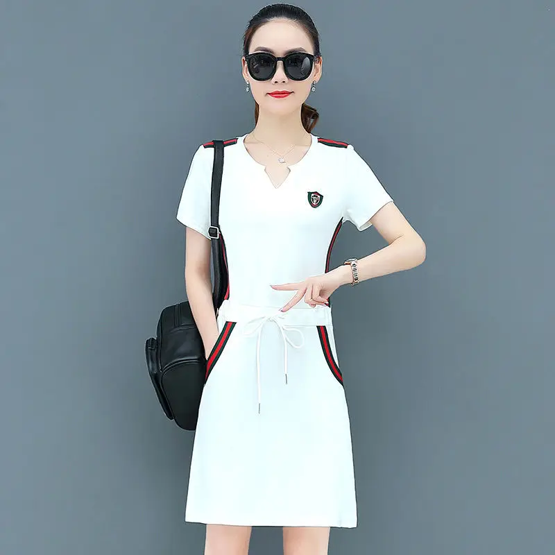 Women Clothing V-neck Fashion Loose Dresses Office Lady Summer Short Sleeve Vintage Chic Commute Elegant Dress
Women Clothing V-neck Fashion Loose Dresses Office Lady Summer Short Sleeve Vintage Chic Commute Elegant Dress