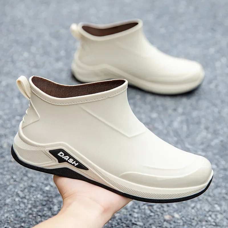 Rain shoes men's new bunched mouth rainproof waterproof shoes short tube fashion rain boots padded cotton work shoes
Rain shoes men's new bunched mouth rainproof waterproof shoes short tube fashion rain boots padded cotton work shoes