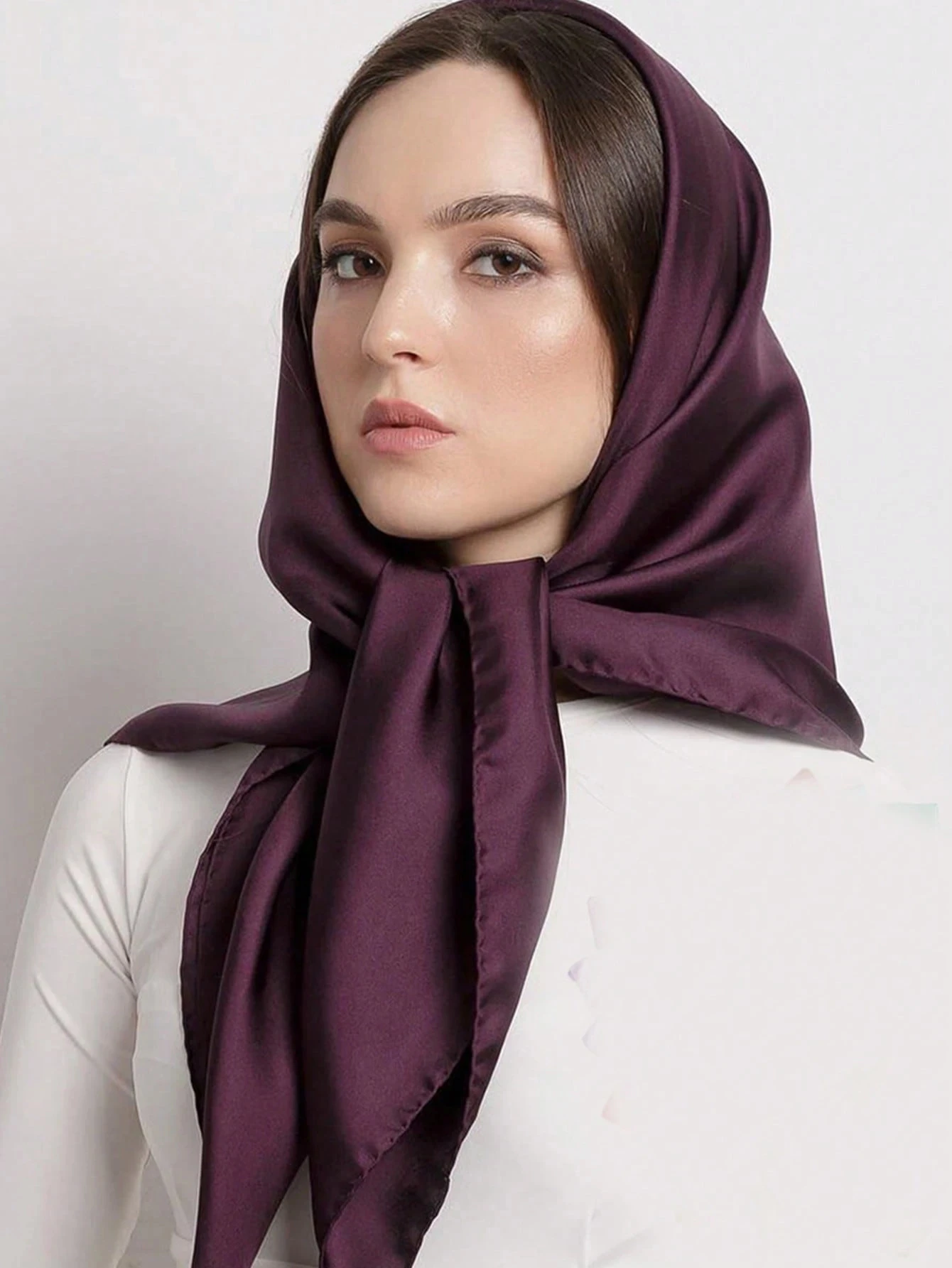 Luxury Silk Scarf for Women Satin Print Handkerchief Plain Bandana Headscarf Versatile Wrap Hijab Hair Accessory 90x90cm
Luxury Silk Scarf for Women Satin Print Handkerchief Plain Bandana Headscarf Versatile Wrap Hijab Hair Accessory 90x90cm