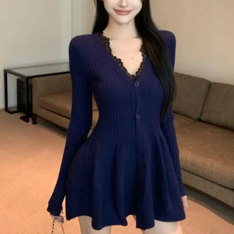 Sweater Dress Women Winter Japanese Fashion V Neck Sweet Slim Knitted Dresses Female Solid Y2k Outfits Y2k Vintage Clothing Chic
Sweater Dress Women Winter Japanese Fashion V Neck Sweet Slim Knitted Dresses Female Solid Y2k Outfits Y2k Vintage Clothing Chic