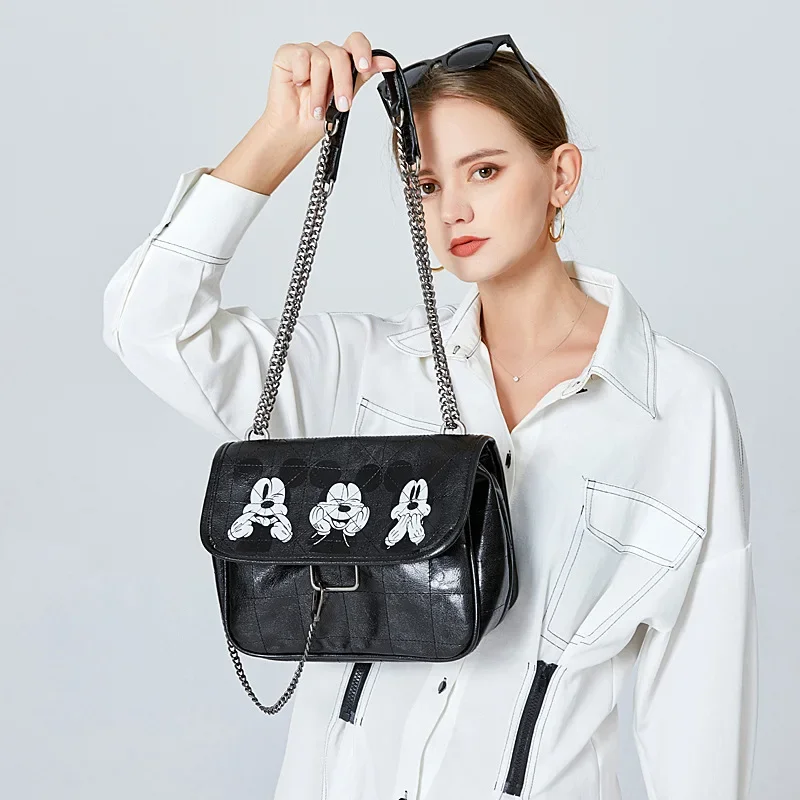 Disney mickey mouse PU women Handbag Shoulder Bag messenger shoulder bag female purse fashion pattern chain bag Christmas Gift
Disney mickey mouse PU women Handbag Shoulder Bag messenger shoulder bag female purse fashion pattern chain bag Christmas Gift