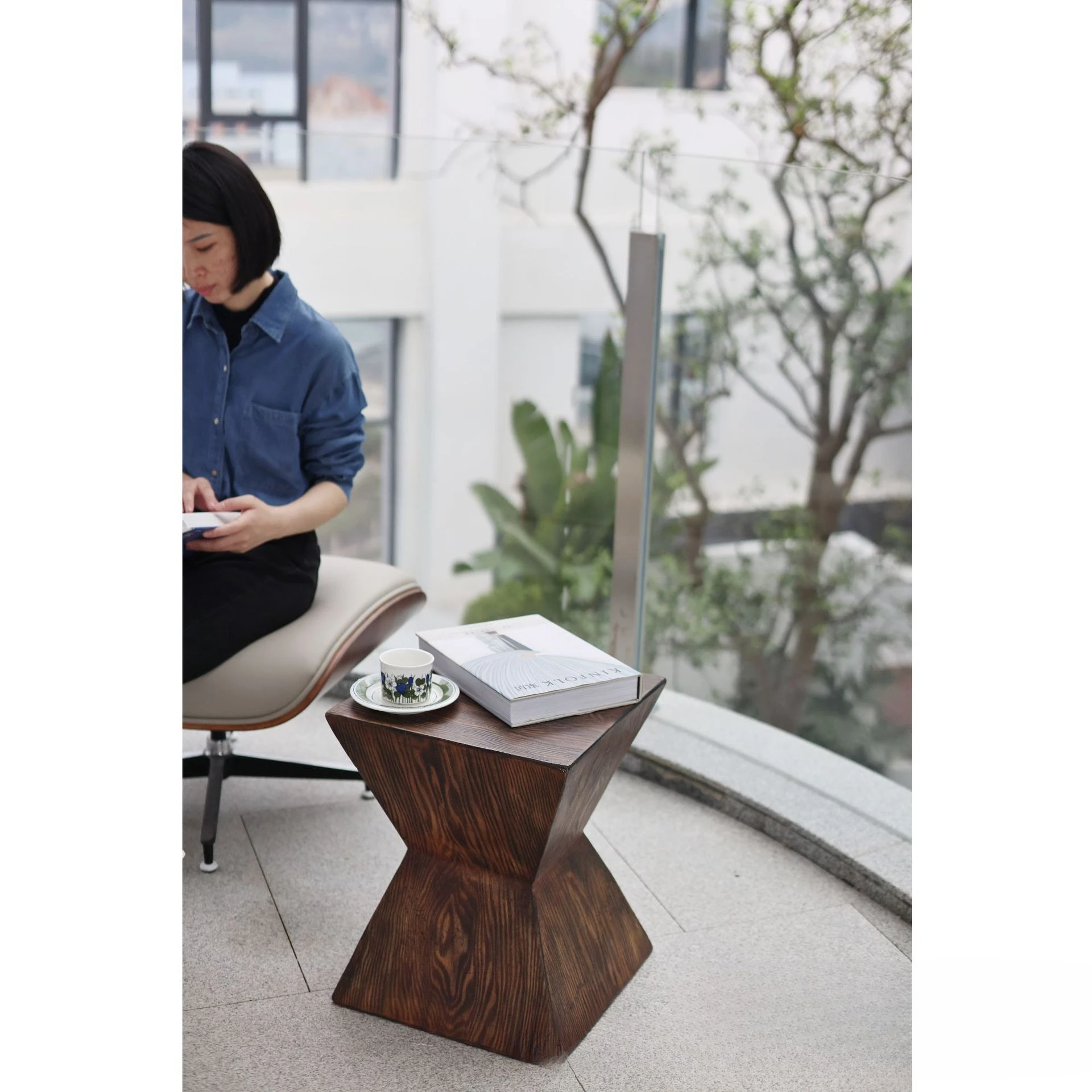 Hee Ware Office, Nordic Design Simple Modern Geometric Edge Table Coffee Table Bed and Breakfast Cafe Walnut Color Imitation Woo
Hee Ware Office, Nordic Design Simple Modern Geometric Edge Table Coffee Table Bed and Breakfast Cafe Walnut Color Imitation Woo