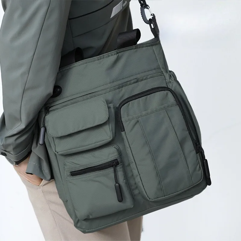 Деловая сумка через плечо для мужчин, портативная и легкая, для командировок, для ноутбука 14 дюймов, вместительная, для документов формата А4, сумка-мессенджер
Деловая сумка через плечо для мужчин, портативная и легкая, для командировок, для ноутбука 14 дюймов, вместительная, для документов формата А4, сумка-мессенджер