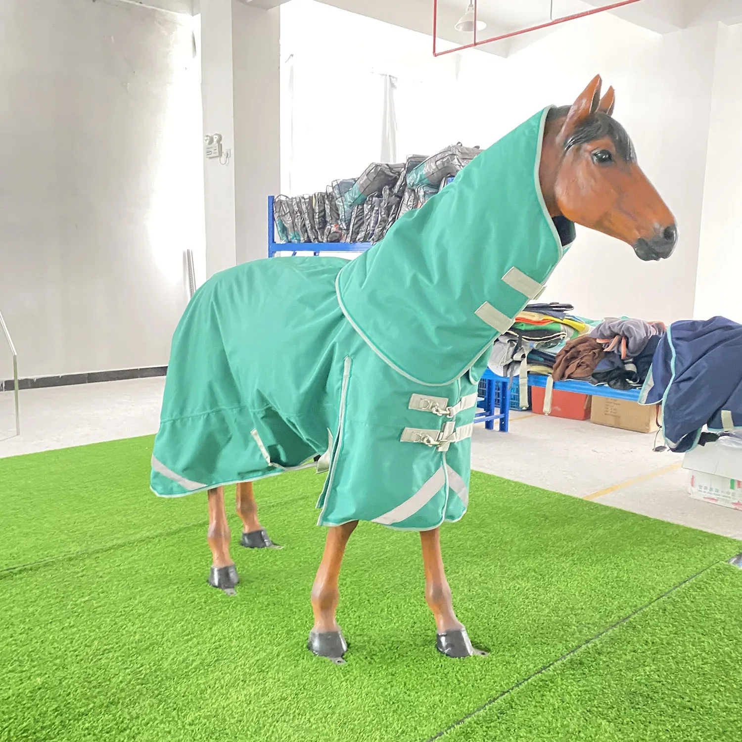 Fanfaree pet supplies outdoor moving waterproof high quality ripstop horse travel rug with 200g cotton filled
Fanfaree pet supplies outdoor moving waterproof high quality ripstop horse travel rug with 200g cotton filled
