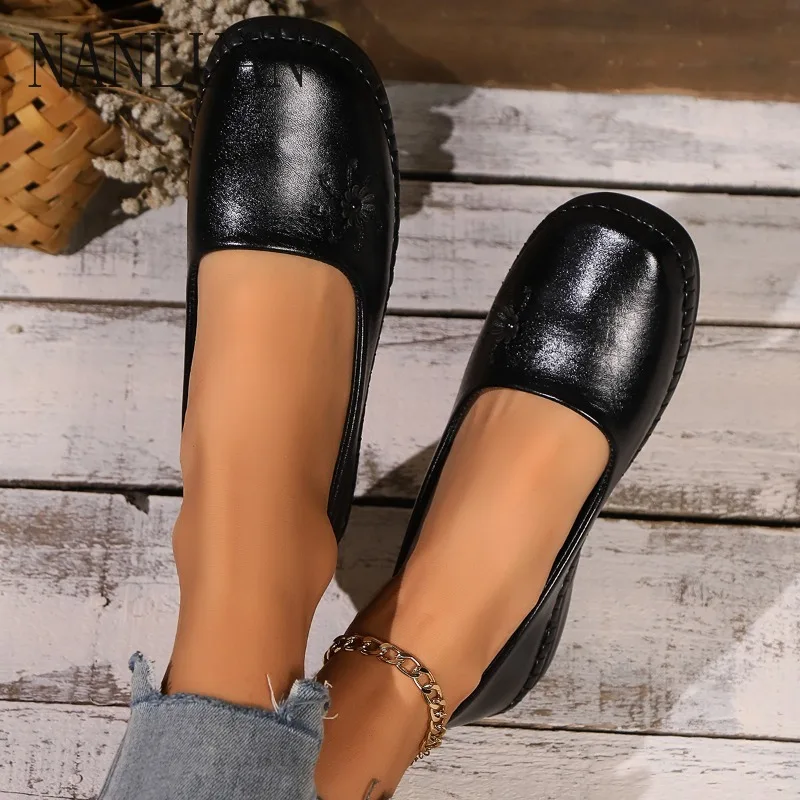 2024 Boutique Autumn Classic Women's Shoes New Hot-selling Solid Color High-quality Women's Shoes Comfortable Slip-on Flats
2024 Boutique Autumn Classic Women's Shoes New Hot-selling Solid Color High-quality Women's Shoes Comfortable Slip-on Flats