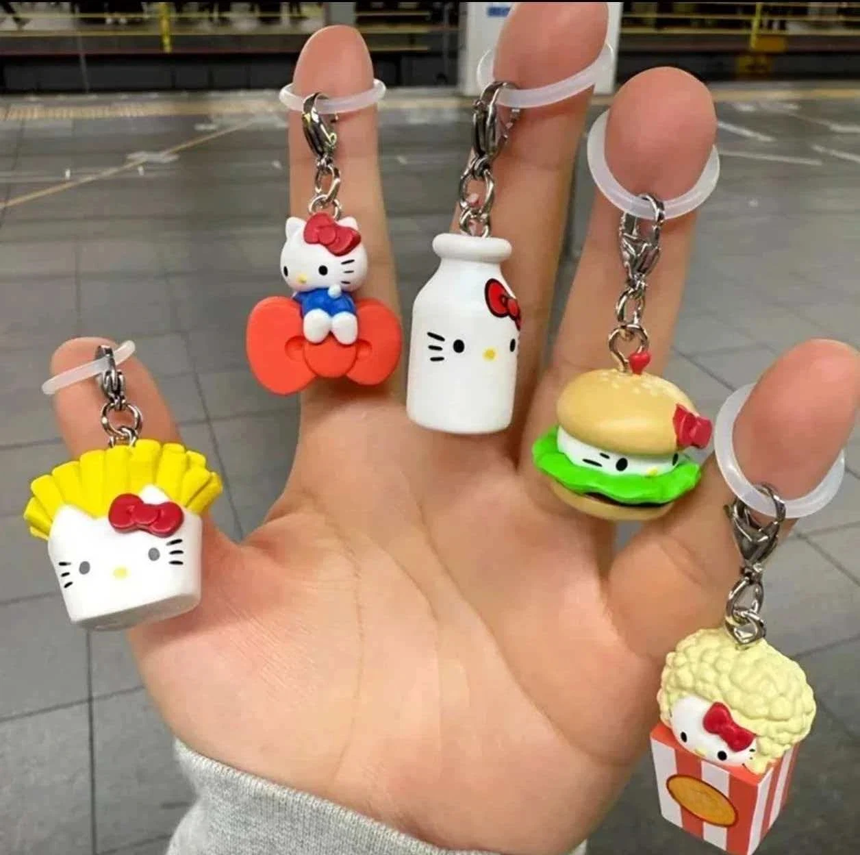 New Product In Stock Kt Cat Fries Popcorn Food Umbrella Label Hanging Decoration Blind Box Bag Hanging Festival Surprise Gift
New Product In Stock Kt Cat Fries Popcorn Food Umbrella Label Hanging Decoration Blind Box Bag Hanging Festival Surprise Gift