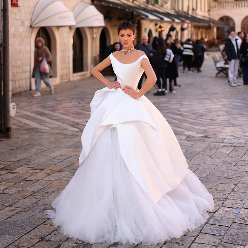 Eightree Elegant Princess Wedding Dresses Women Scoop Neck Sleeveless Tulle Satin Bridal Dress 2025 Wedding Prom Gown Customized
Eightree Elegant Princess Wedding Dresses Women Scoop Neck Sleeveless Tulle Satin Bridal Dress 2025 Wedding Prom Gown Customized