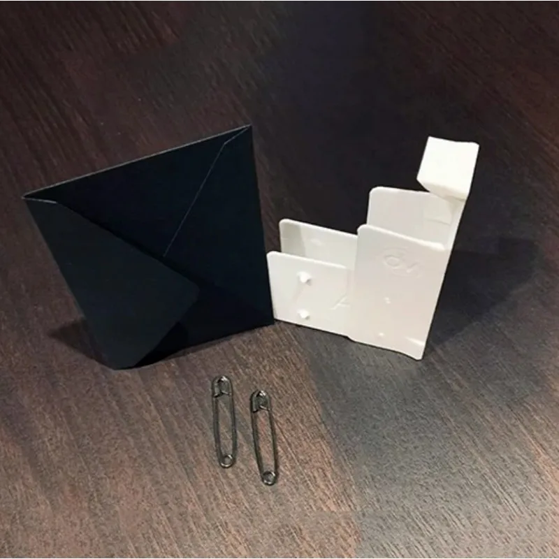 Pocket King By Darryl Vanamburg Card Index Gimmicks Invisible Any Named Card Extraction Magic Trick Magicians Poker Deck Magia
Pocket King By Darryl Vanamburg Card Index Gimmicks Invisible Any Named Card Extraction Magic Trick Magicians Poker Deck Magia