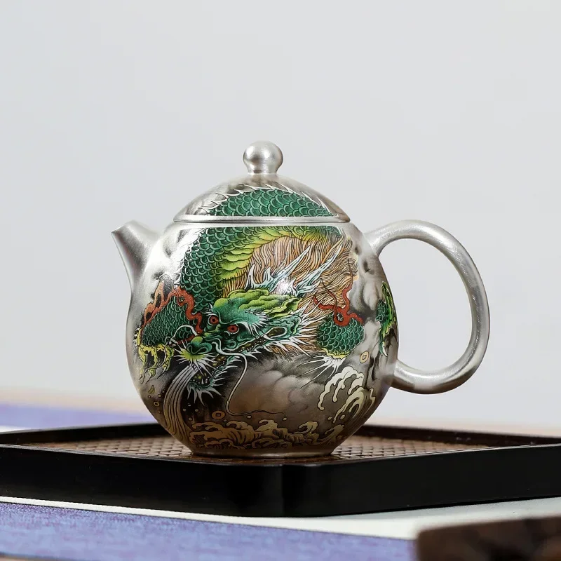 Qinglong Handmade Gilt Silver Dragon Egg Pot Hammer Pattern Lifting Beam Pot Kung Fu Tea Set Ceramic Literati Teapot Single Pot
Qinglong Handmade Gilt Silver Dragon Egg Pot Hammer Pattern Lifting Beam Pot Kung Fu Tea Set Ceramic Literati Teapot Single Pot